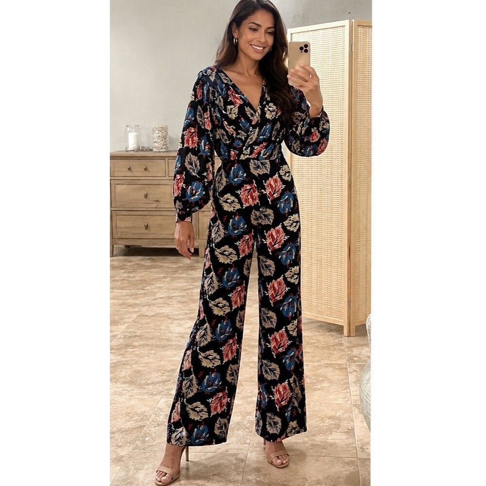 Lulus Roni Leaf Print Wide Leg Jumpsuit Sz S Pleated Balloon Sleeve Black Floral